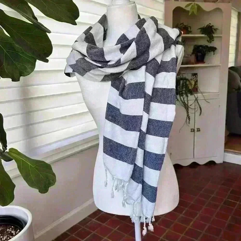 Gray and White Striped Scarf- Pre Owned- Large